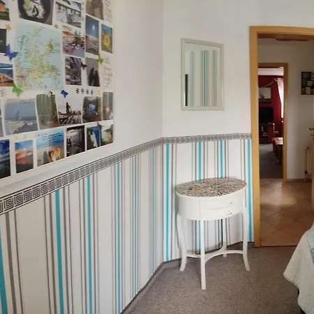 Am Wanderweg Zum Königsstuhl Unter Reet *