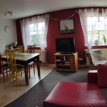 Apartamento Am Wanderweg Zum Koenigsstuhl Unter Reet