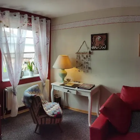 Am Wanderweg Zum Koenigsstuhl Unter Reet Apartamento *