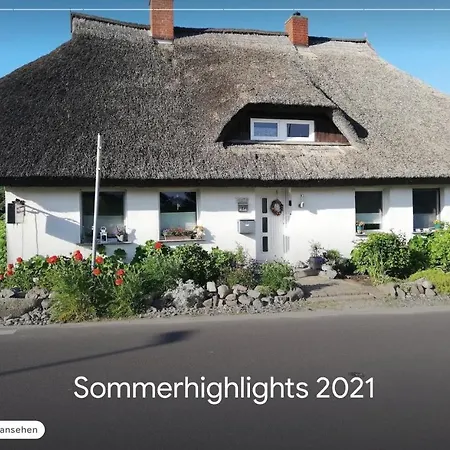 Apartment Am Wanderweg Zum Königsstuhl Unter Reet *