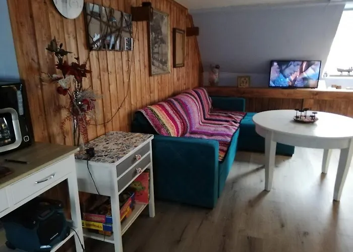 Am Wanderweg Zum Koenigsstuhl Unter Reet Apartmán *